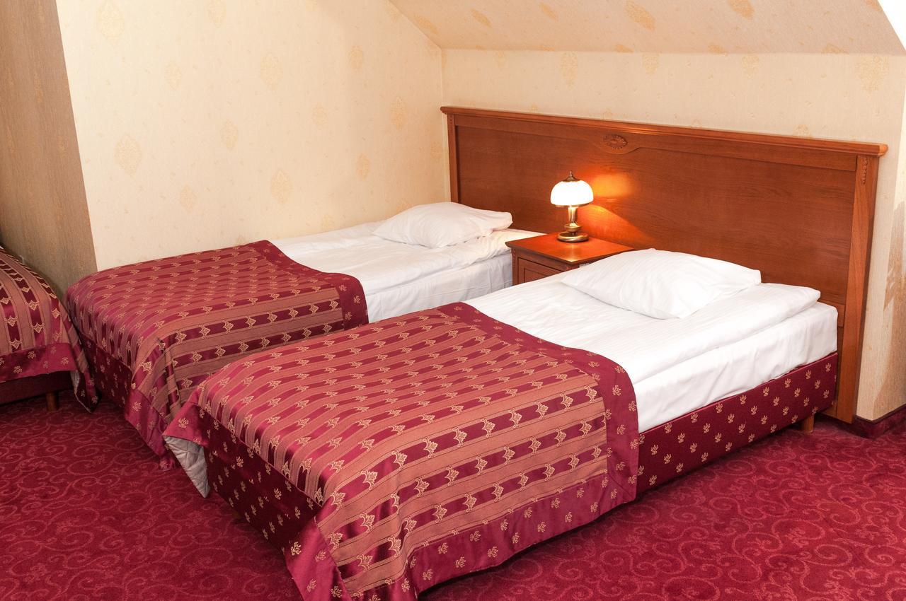 Hotel Korona Sandomierz Kültér fotó