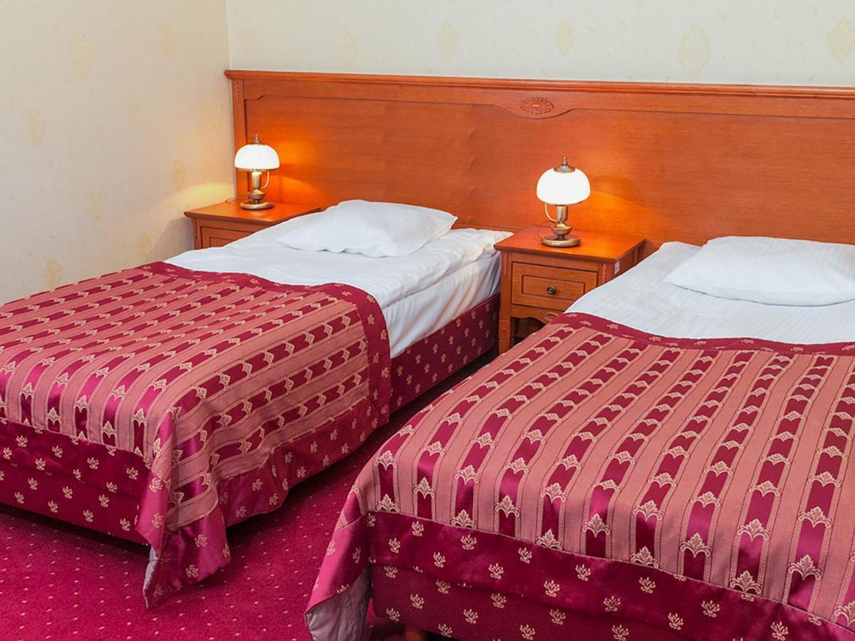 Hotel Korona Sandomierz Kültér fotó