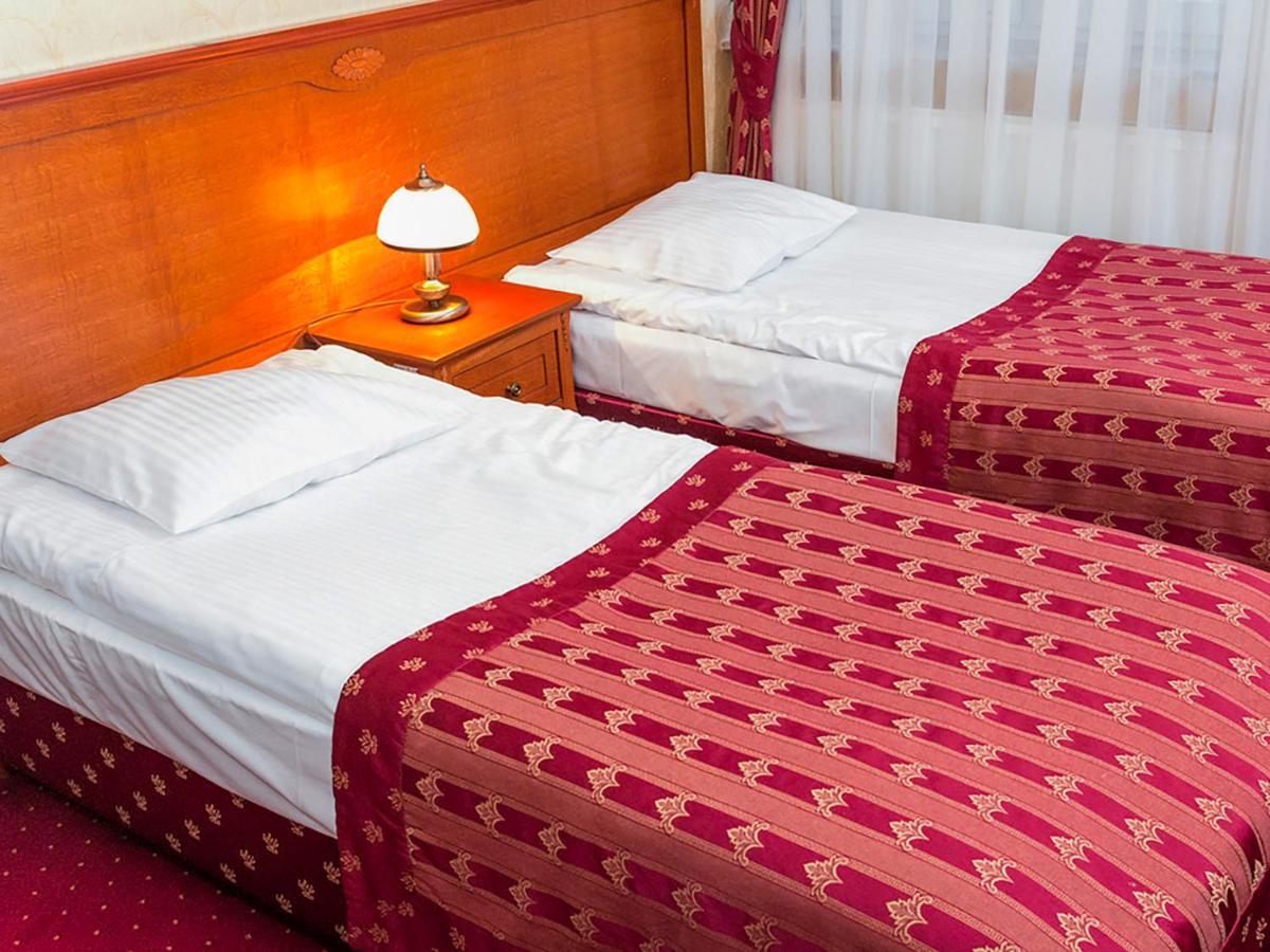 Hotel Korona Sandomierz Kültér fotó